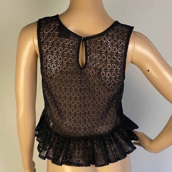 NEW TOPSHOP BLACK LACE PEPLUM TOP - Picture 4 of 4